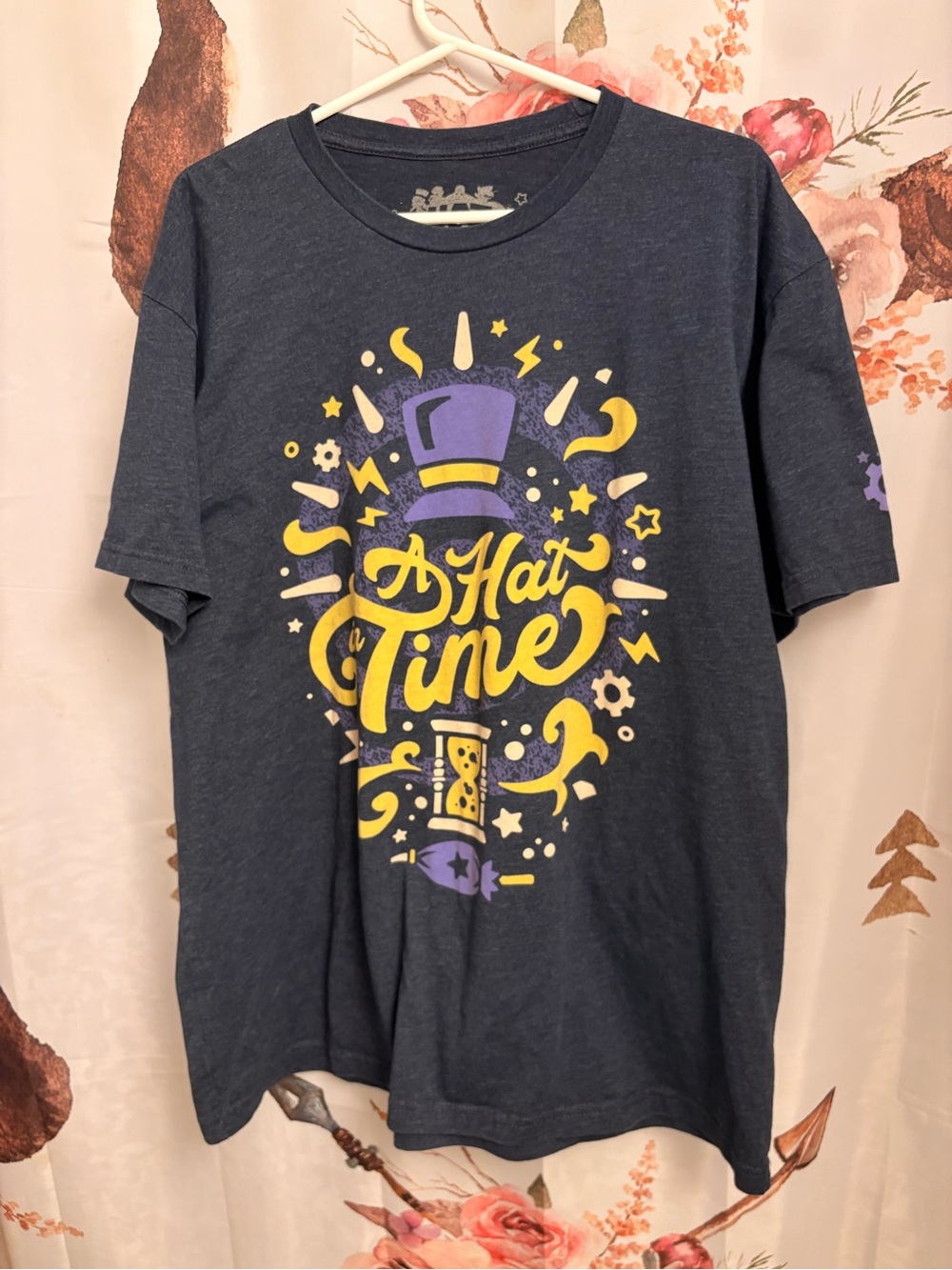Ladies XL Graphic Tee - 'A Hat Time'